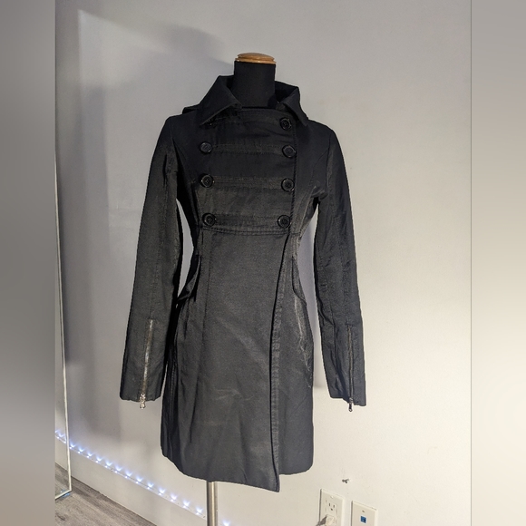 Guess black trenchcoat - Picture 1 of 9